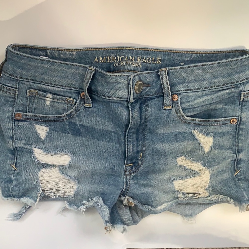 American Eagle Size 6 Shortie